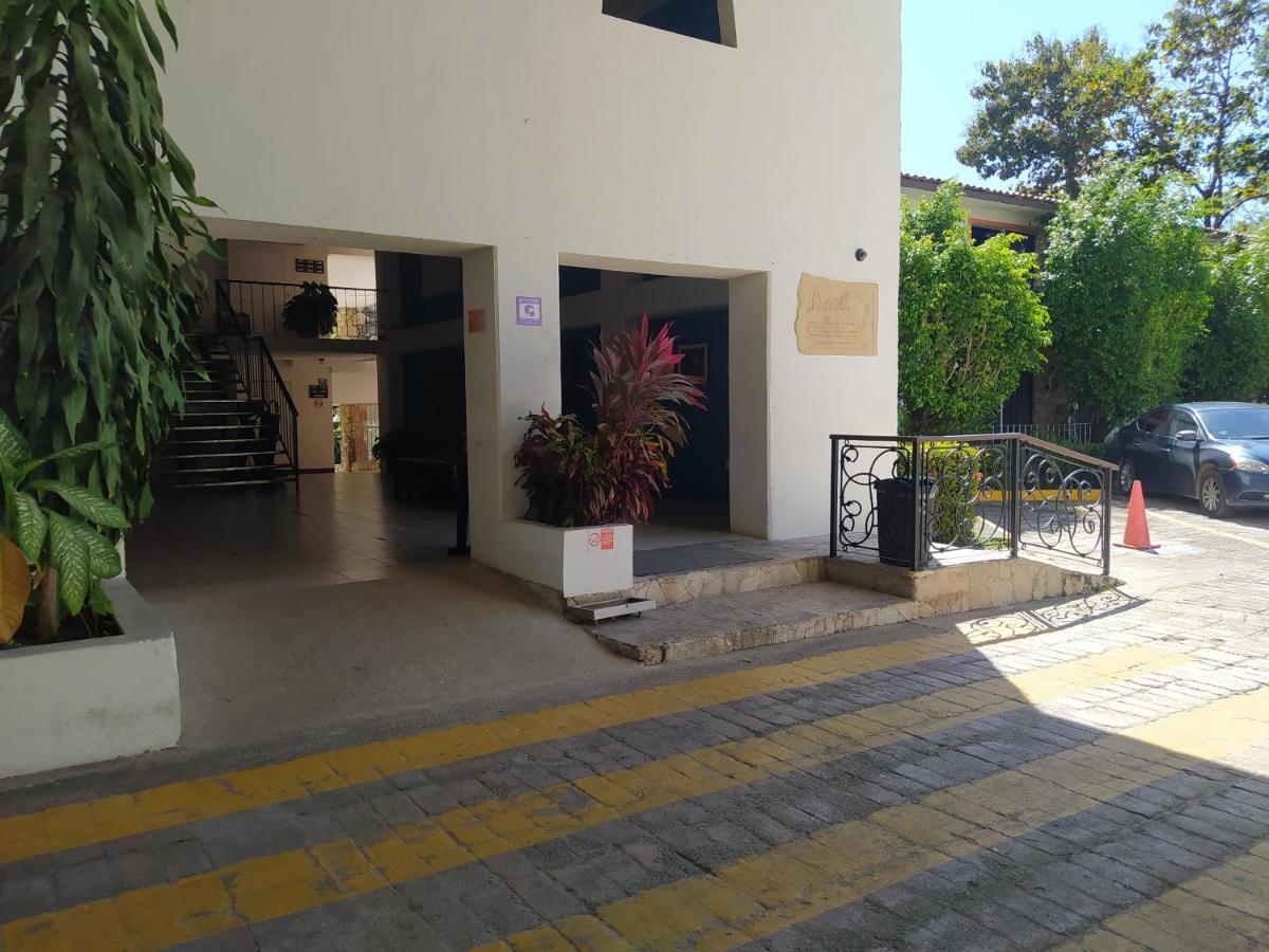 Plaza Palenque Hotel&Convention Center Exterior foto