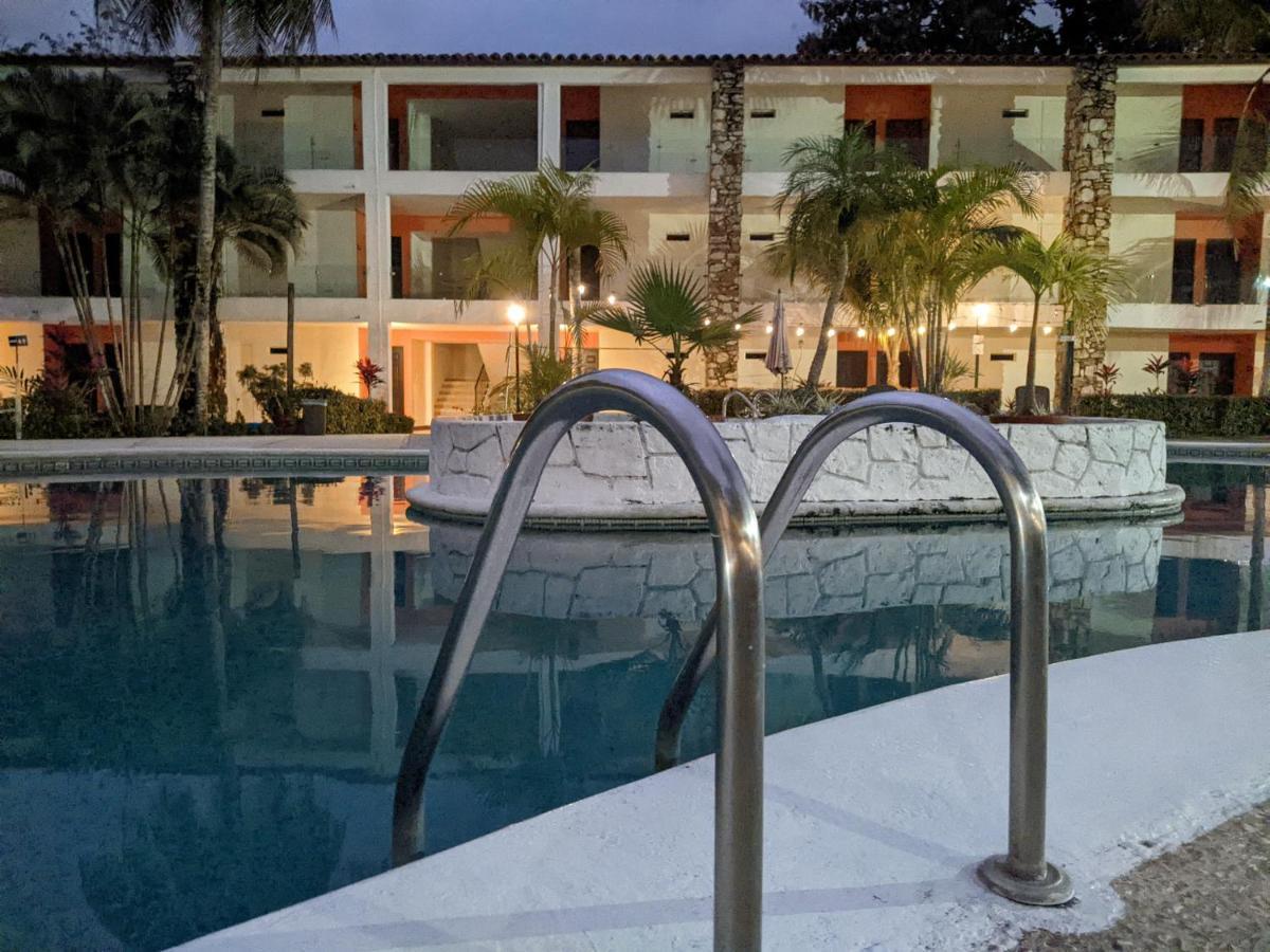 Plaza Palenque Hotel&Convention Center Exterior foto